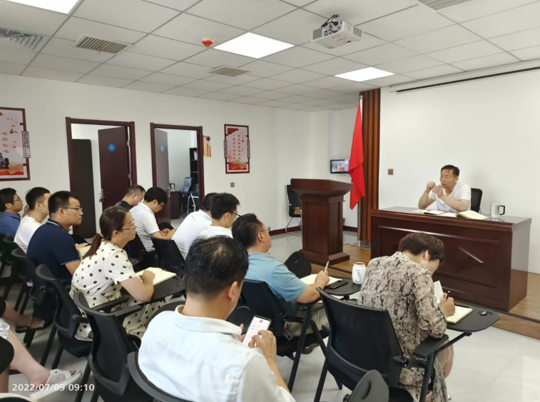 河南地利律师事务所开展“政治理论学习”并安排检查前半年全所社区顾问日志、台账工作